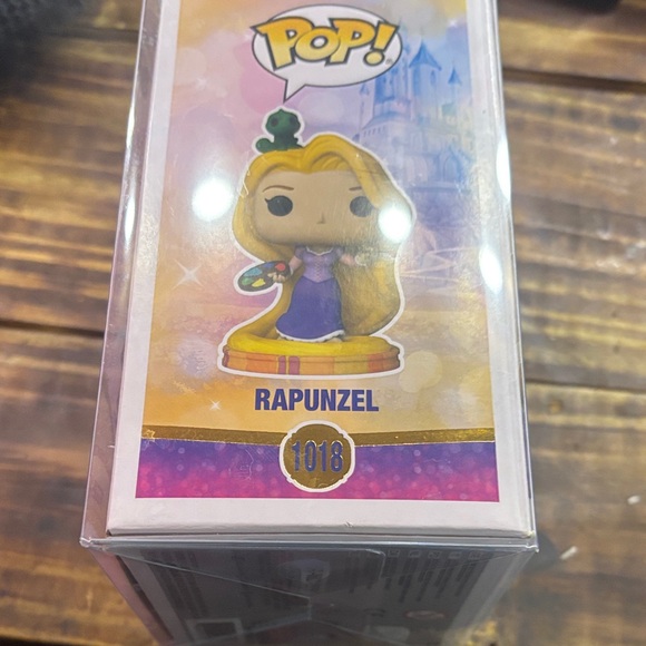 Funko Pop Disney Princess Rapunzel Figure - Blonde and Purple - Picture 3 of 5